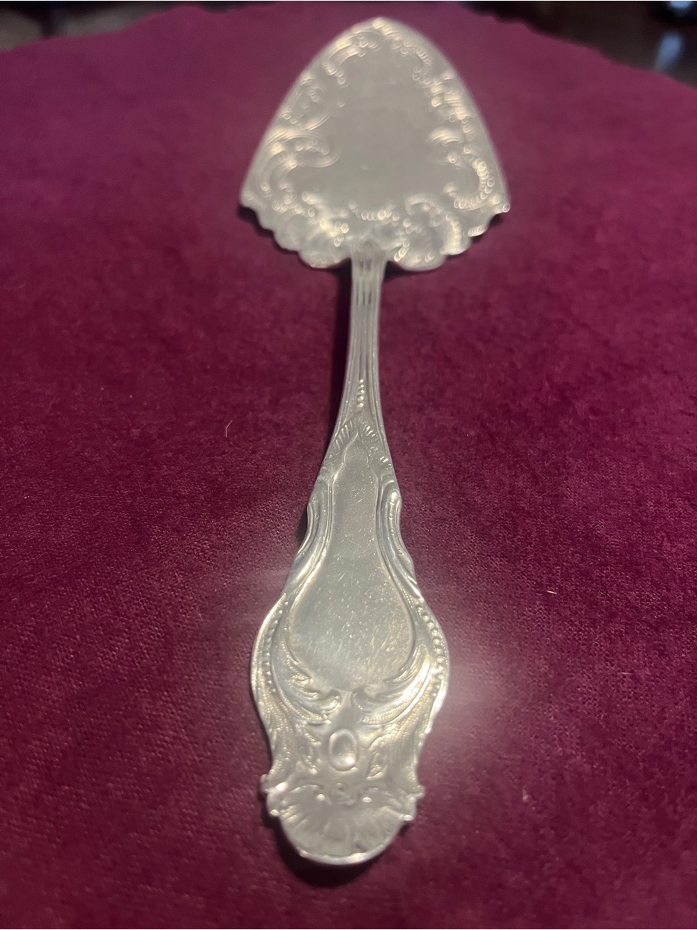 Standard Silver Co. / St. Louis | Silver-Plate Antique Cake Server | 1900s - Picture 5 of 8